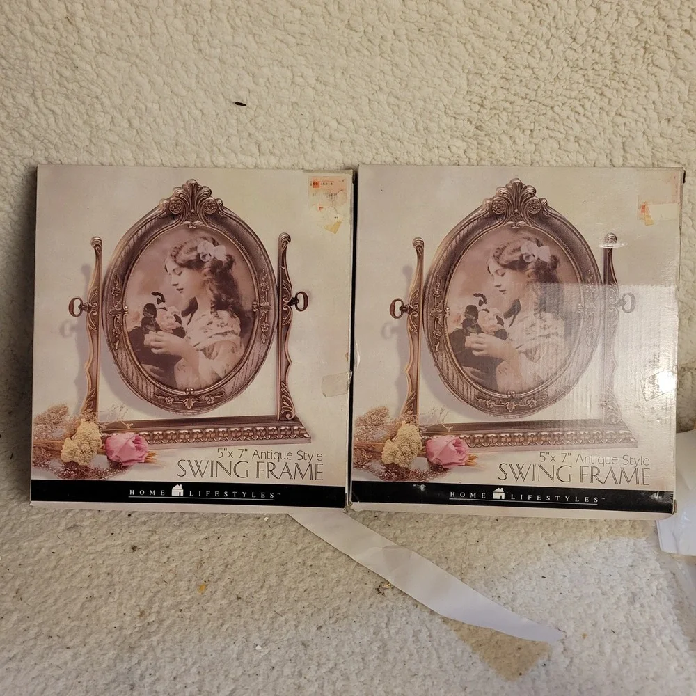 Vintage Home Lifestyles Gold Ornate Swing Picture Frames 5x7 Victorian Pair